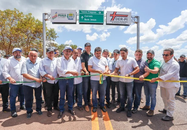Inauguração de trecho da Rodovia da Soja no Sul do Piauí