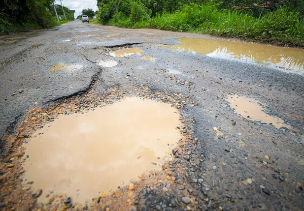 Moradores denunciam precariedade de estrada no povoado Boquinha