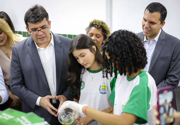 Entrega da reforma do CETI Professora Helena Carvalho