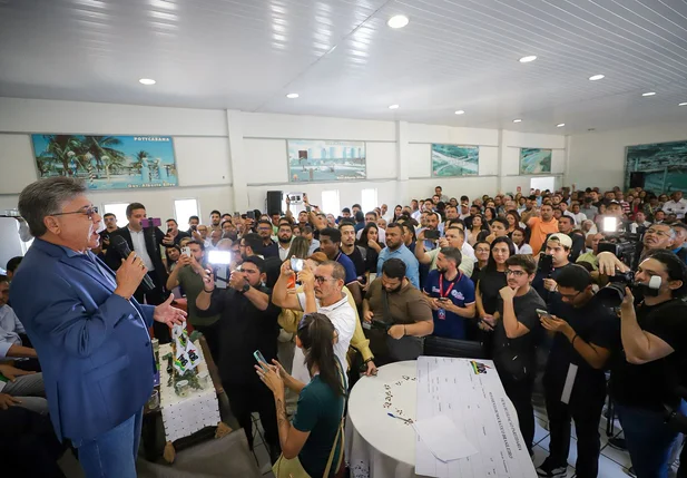 Gracinha Mão Santa, Dogim Félix e Gessivaldo Isaías se filiam ao MDB