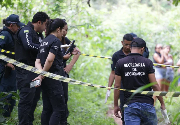 Corpo de homem é encontrado com marca de tiro na Estrada da Alegria