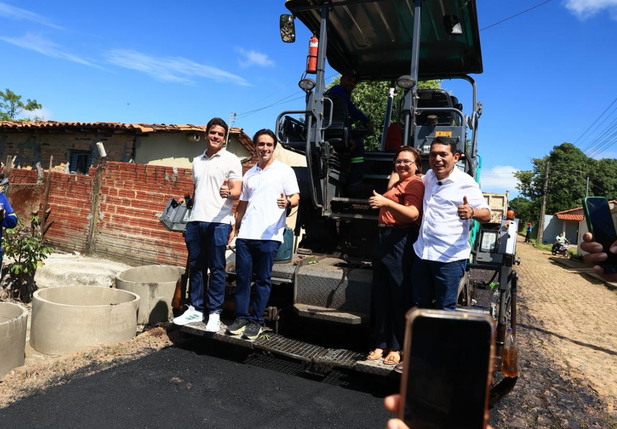 Deputado Flávio Júnior cumpre agenda em Capitão de Campos e Piripiri