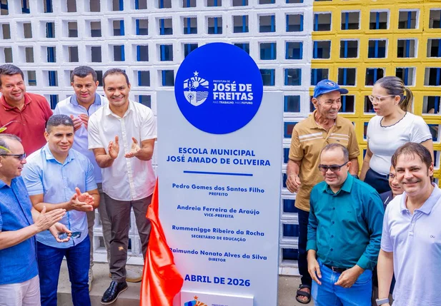 Prefeito Pedro Gomes inaugura 2 escolas na zona rural de José de Freit