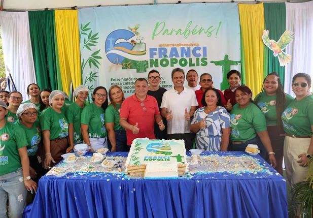 Deputado Dr. Gil Carlos percorre oito municípios