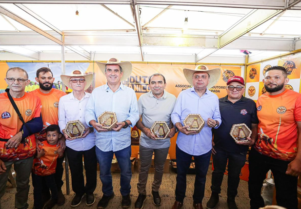 Deputado Júlio Arcoverde percorre municípios do Piauí