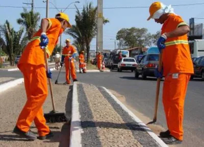  Mais de 70 trabalhadores atuam na limpeza