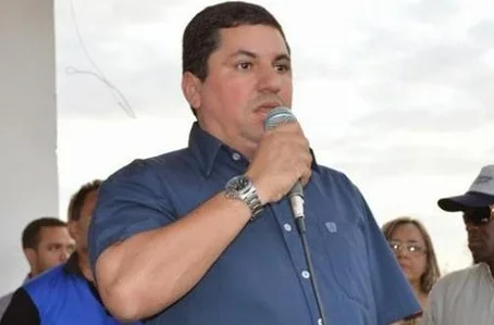 Adriano Veloso