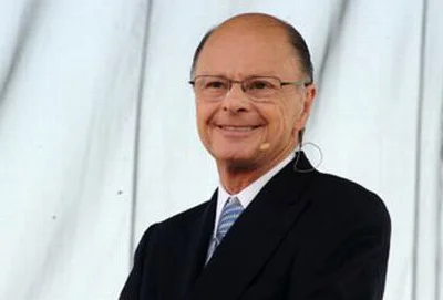 Bispo Edir Macedo, fundador da Igreja Universal do Reino d