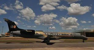 Confira a aeronave da PF que transportará os presos a Bras