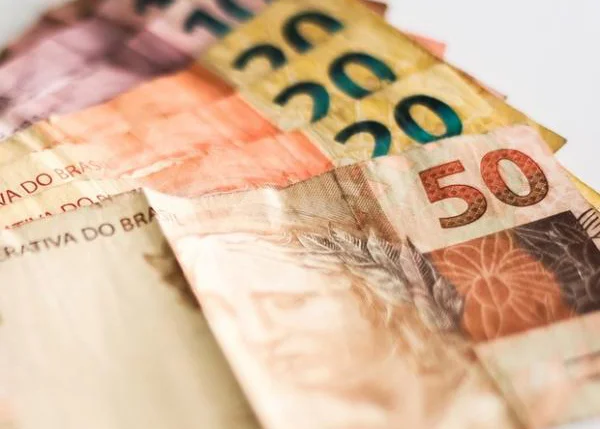 Crédito consignado com garantia do FGTS deve ter teto para