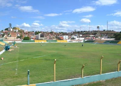 Estádio Helvídio Nunes passa por vistoria.