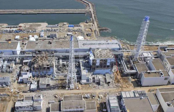 Complexo de Fukushima Daiichi, visto em foto aérea do dia
