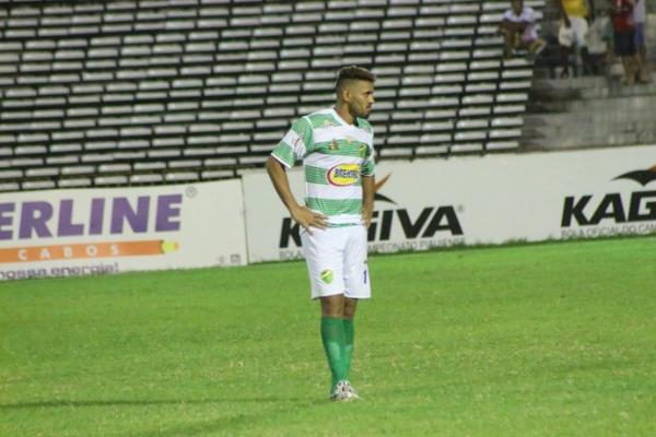 Gênesis, jogador do time do Altos
