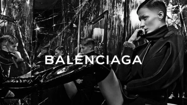 Gisele Bündchen em campanha da grife Balenciaga