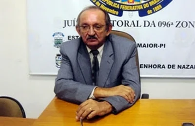 Juiz José William Veloso Vale