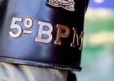 Parte dos policiais do 5° Batalhão estão parados 
