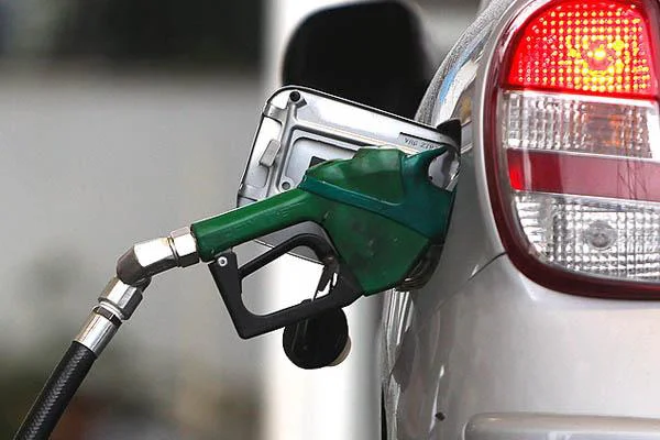 Petrobras aumenta gasolina em 6% e diesel em 4% 