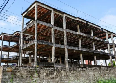 Prédio abandonado