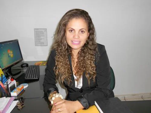 Prefeita Claúdia Lobo