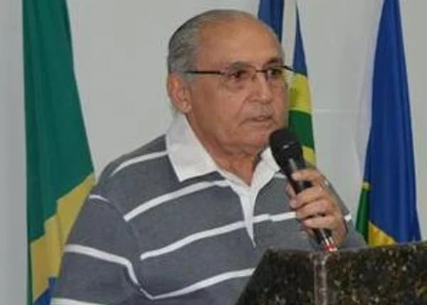 Prefeito Jesualdo Cavalcanti.