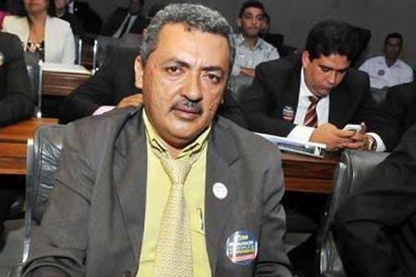 Prefeito Leonerson Marinho