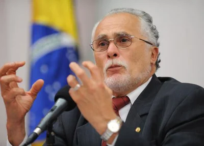 STF autoriza José Genoíno a cumprir pena em regime aberto