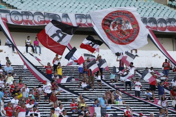 Torcida do River.