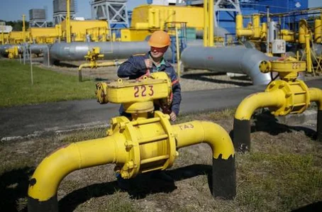 Tubulações de gás natural em Striy, na Ucrânia: fornecimen