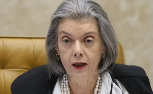 Cármen Lúcia