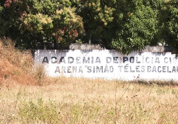 Moradores do Saci pedem reformas no centro esportivo da Acadepol