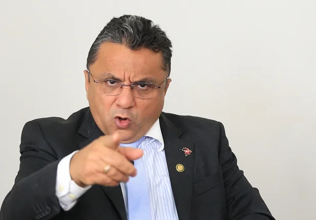 Dudu desafia prefeito Firmino Filho a quebrar sigilo telefônico