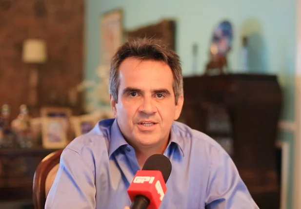 Ciro Nogueira lança mensagem de natal e ano novo aos piauienses