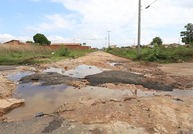 Moradores do Portal da Alegria acumulam prejuízos com chuvas