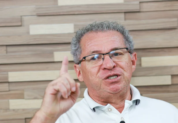 Deputado Assis Carvalho quer ampliar leitos de UTI no Estado