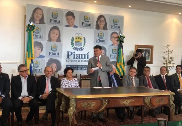 Governador Wellington Dias empossa novo secretariado
