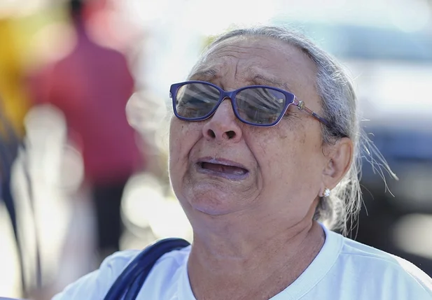 Familiares de Gabriel Brenno fazem manifestação em Teresina