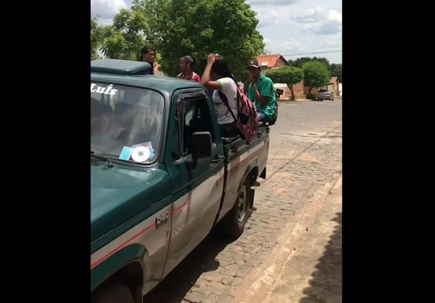 Lucy Soares denuncia transporte irregular de alunos no Piauí