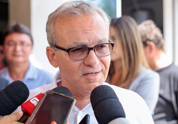 Firmino Filho chama deputado Franzé Silva de ignorante
