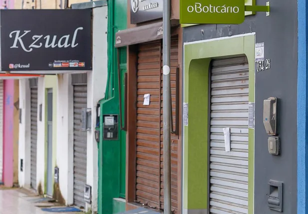 Empresários pedem reabertura do comércio no bairro Parque Piauí