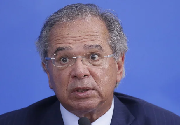 Guedes: vamos subir em cadáveres para fazer palanque?