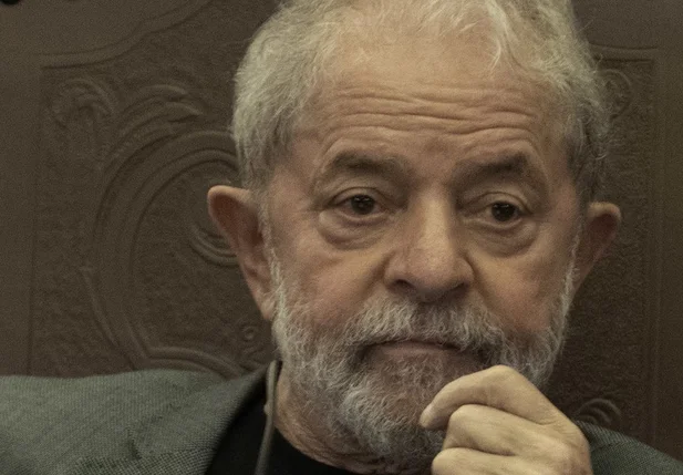 Lula afirma: "ainda bem que a natureza criou coronavírus"