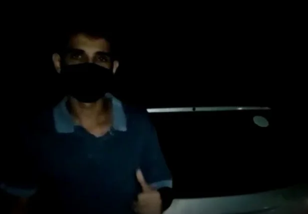 Veículo da Câmara de Floriano está abandonado, diz autônomo