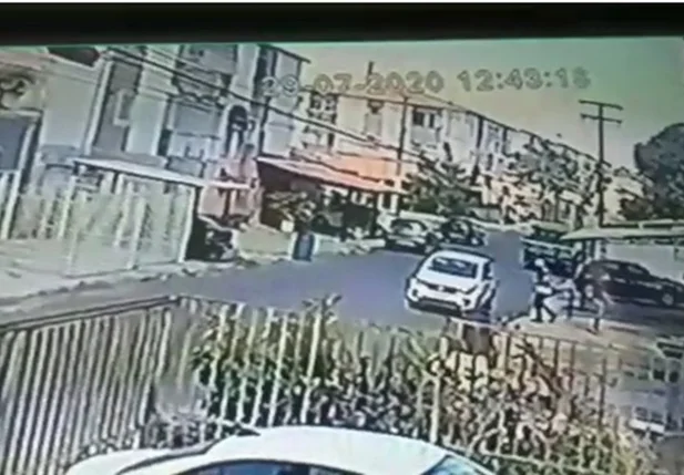 Câmera flagra assalto no conjunto Morada Nova em Teresina