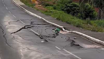Trecho de avenida no Vale do Gavião é interditado