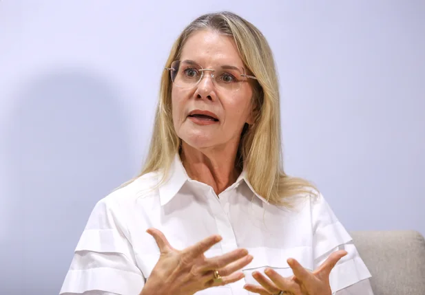Dra. Ana Tecla orienta como evitar alimentos inflamatórios nos supermercados