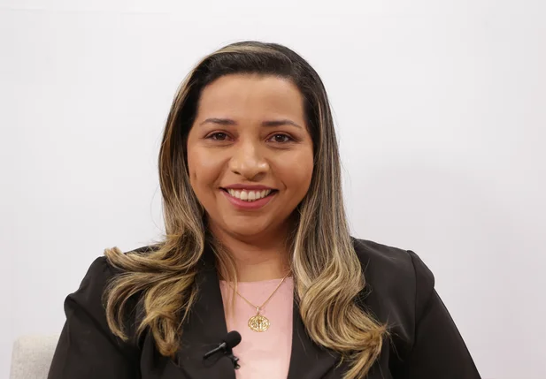 Candidata Aline Teixeira quer expandir assistência social no Piauí