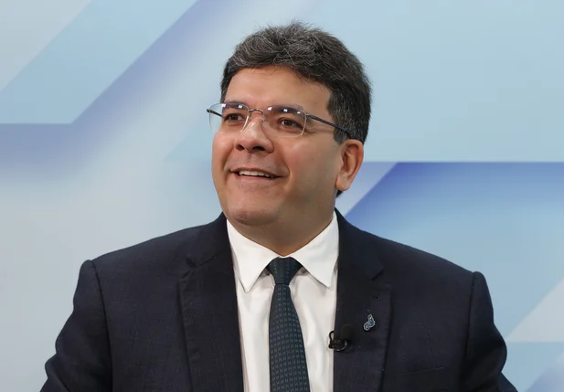 Governador Rafael Fonteles faz balanço da gestão e anuncia novos investimentos
