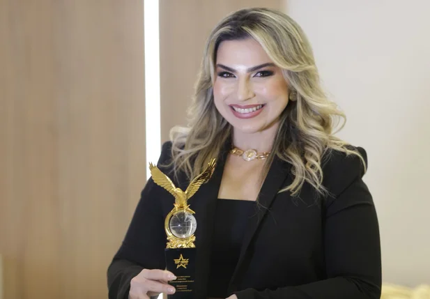 Empresária piauiense Maria Silva recebe prêmio internacional em Londres