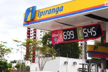 Economista explica condições para redução no preço da gasolina no PI
