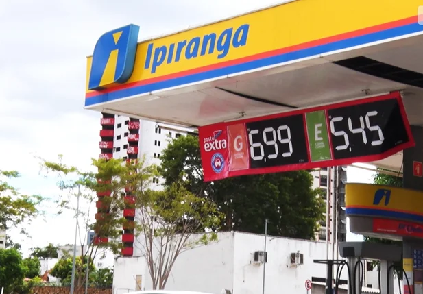 Economista explica condições para redução no preço da gasolina no Piauí